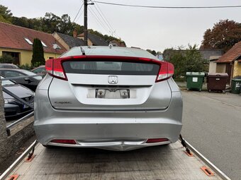 Honda Civic 9G 2.2 i-DTEC NH700M – Teile / Ganzes Auto - 5