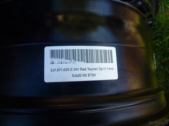 Porsche Sport Aero Taycan - 5