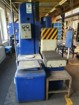 Kovosvit Holoubkov BPV 300 - Flachschleifmaschine - 5