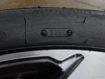 Toyota RAV4 neue Winterradsatz 225/60R18 - 5