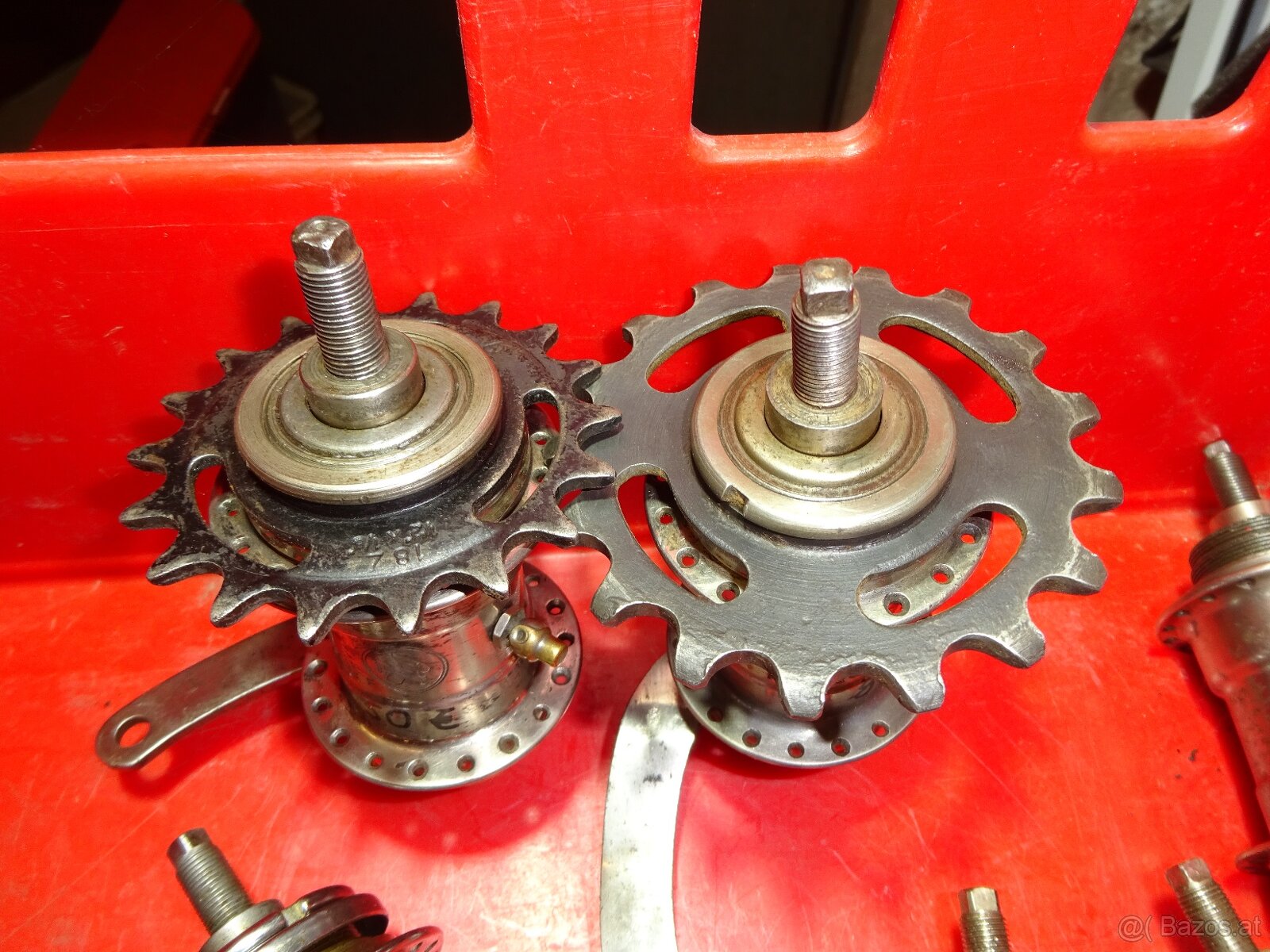 Waffenrad Hinterradnaben - 6