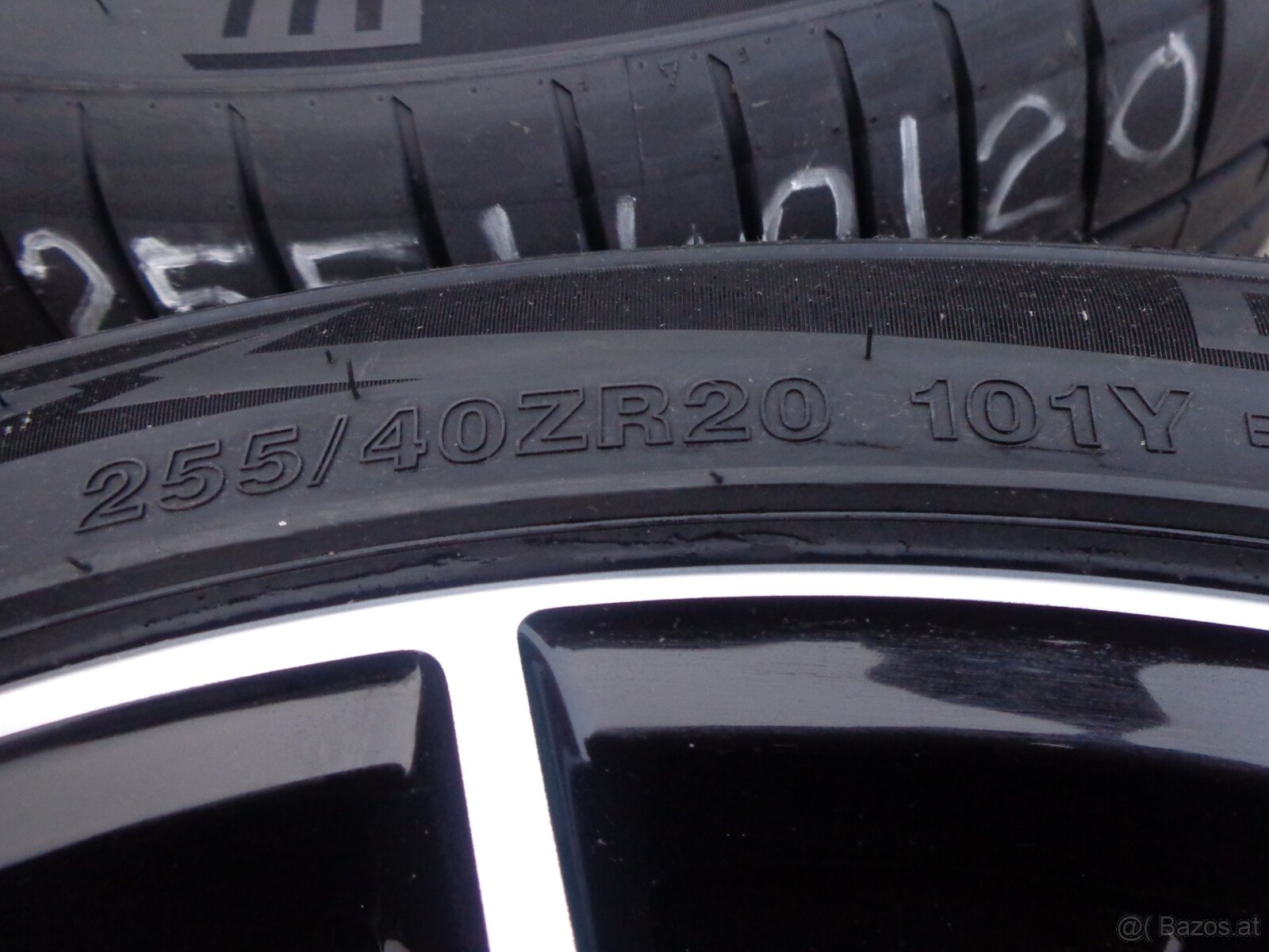 255/40R20 VW Tiguan neue Sommerradsatz - 6