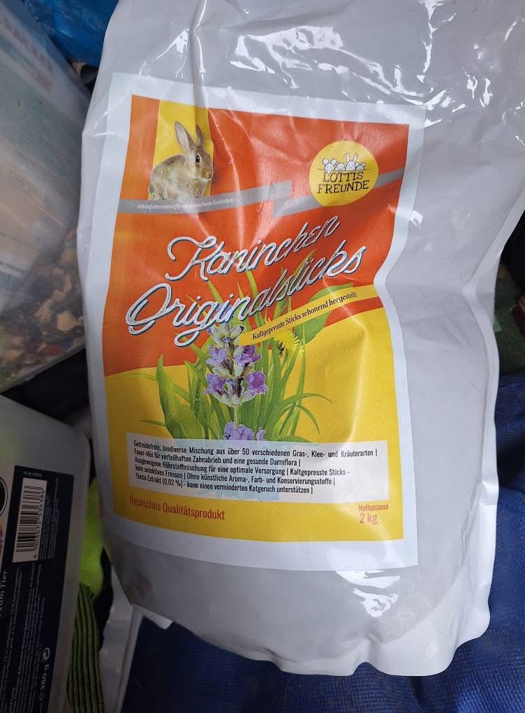 Vergebe gegen Futter/Einstreuspende Transportbox - 6