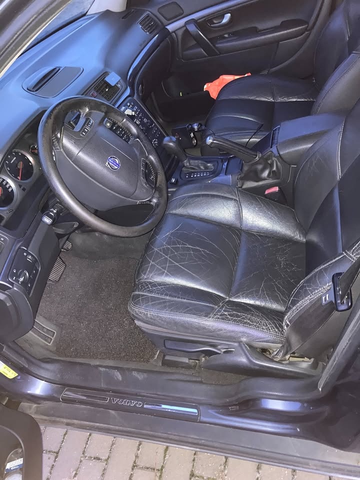 Volvo S80 2,5T 4x4 automat LPG - 6