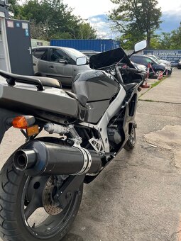Kawasaki ninja zx6r - 6