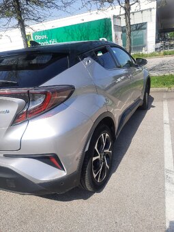 Toyota C-HR 1.8 - 6