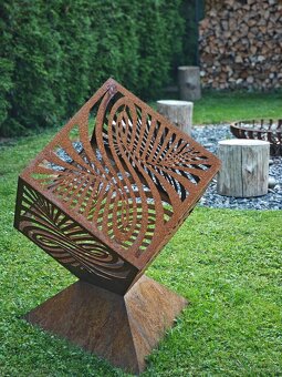 Gartendekoration – Metallwürfel 60 cm, Höhe 120 cm (23 kg) - 6