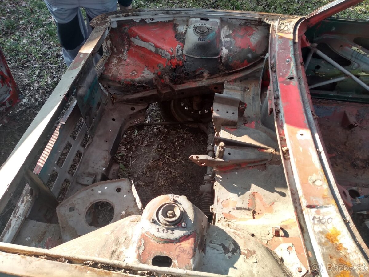 Karoseria Fiat 128 SL Coupe 2 stuck Borgward Lloyd - 7