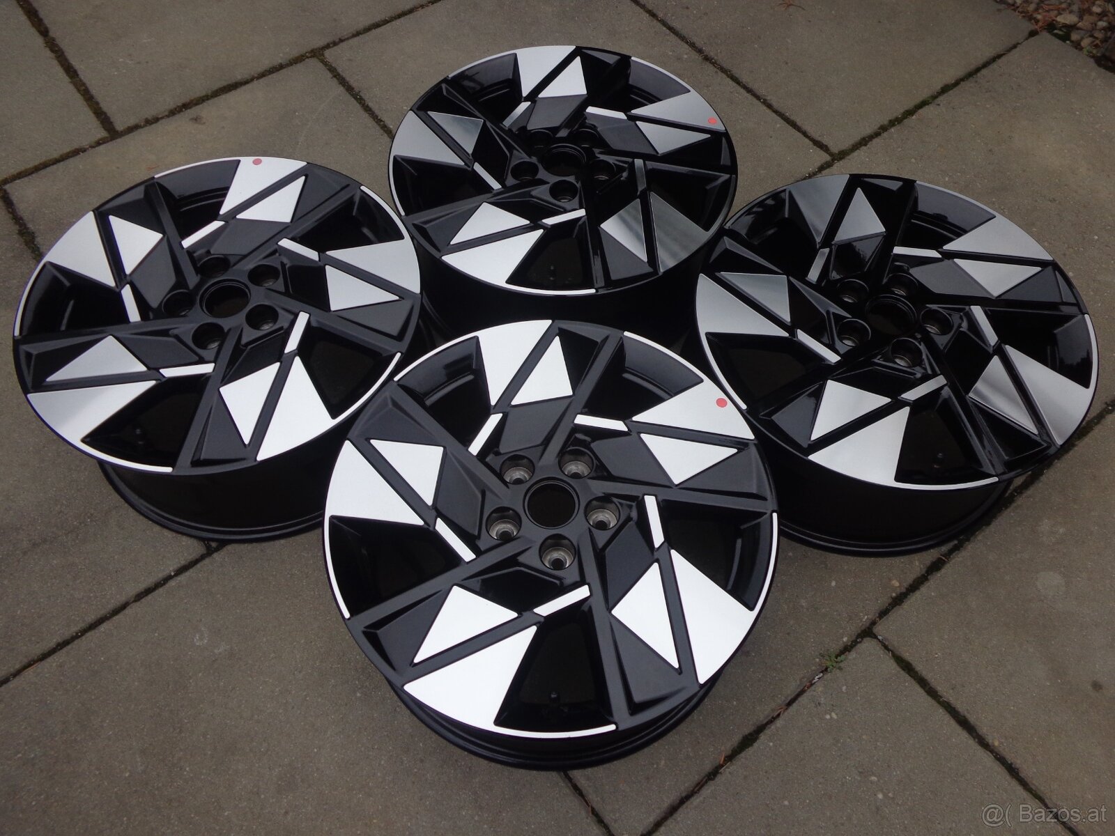 Hyundai Kona neue demo 18Zoll Alufelgensatz - 7