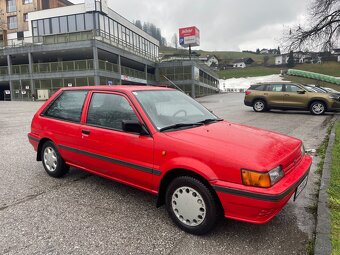 Sunny Hatchback N13 - 7