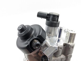 NEUE KRAFTSTOFFPUMPE FÜR BMW BOSCH 0445010776 - 7