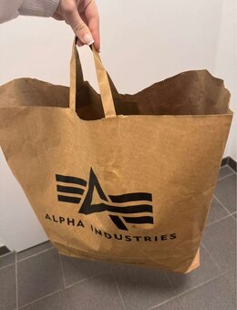 Komplett neue Alpha Industries Boomberjacke - 7