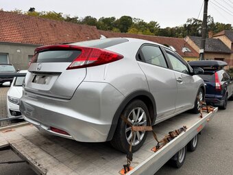 Honda Civic 9G 2.2 i-DTEC NH700M – Teile / Ganzes Auto - 7