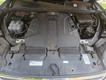 Volkswagen Touareg 3.0 V6 TDI Elegance 4Motion 210kW A8 - 7