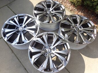 Toyota RAV4 original alufelgensatz 18Zoll - 7