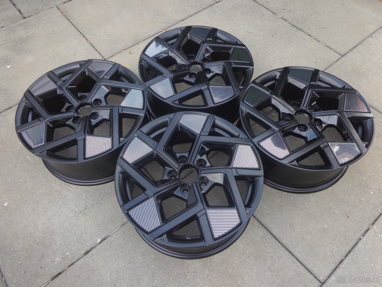 BYD Atto3 / BYD Yuan Plus neue demo originaler 18" Alufelge - 8