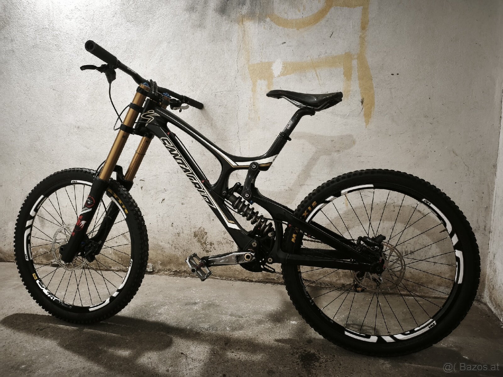Santa Cruz v10.4 Carbon - 8