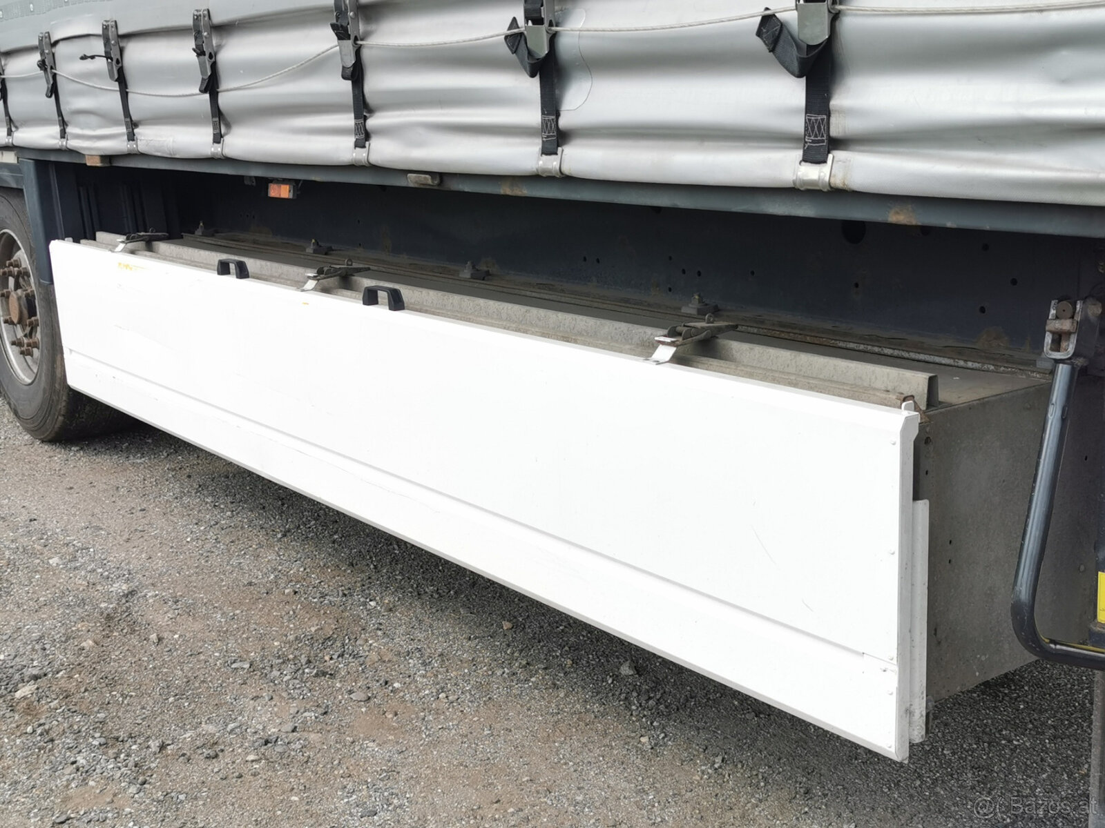 Pritschenauflieger mit Plane KRONE - 8