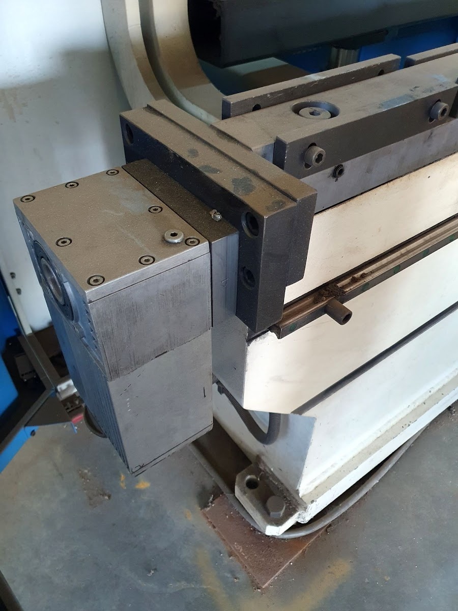 Abkantpresse / CNC Baykal APHS 3706x160 - 8