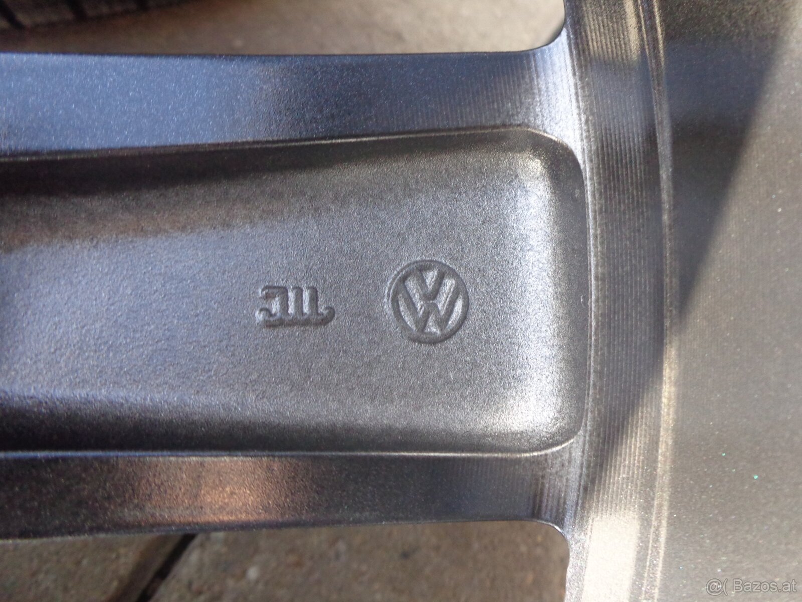 VW T-Roc / Caddy / Passat nagelneue Winterradsatz 17" - 8