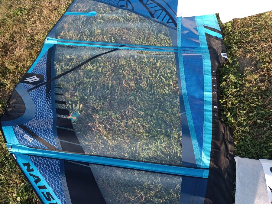 windsurf Naish Force5 4.2 a 4.7 - 8