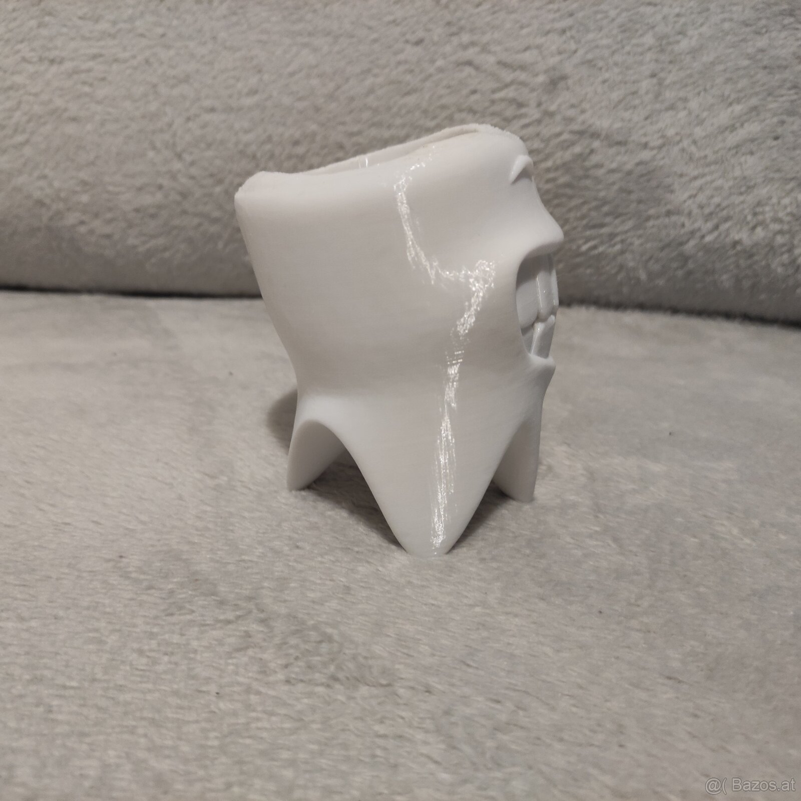 Zahnbürsten- und Hygiene-Ständer - 8