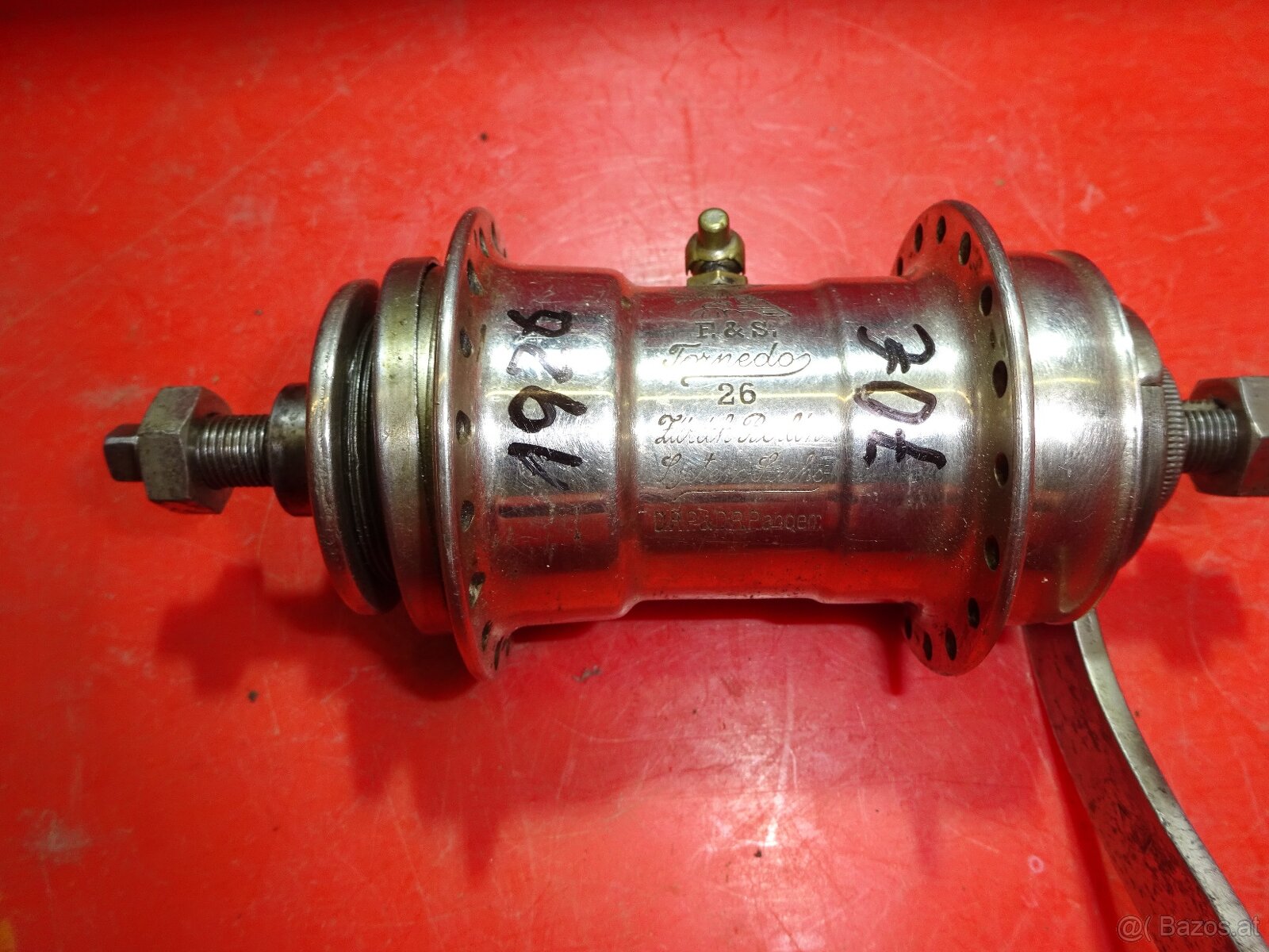 Waffenrad Hinterradnaben - 8