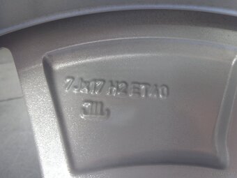 Skoda Kodiaq neuer Winterradsatz 215/65R17 Hankook - 8
