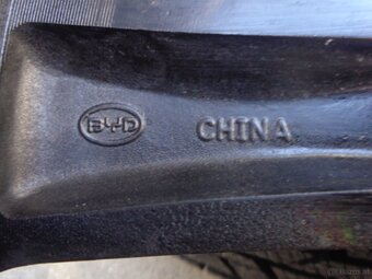 BYD Seal U originaler Winterradsatz 235/50R19 + RDKS - 8