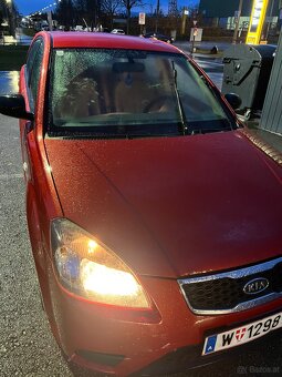 Kia rio - 8