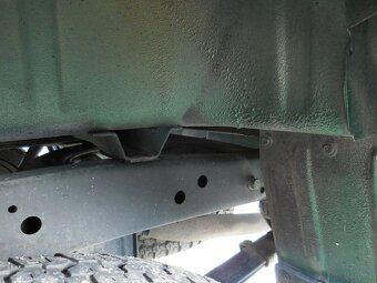 Nissan Navara 2,5 TDi 76kw original lack,ohne rost - 8