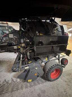 Claas variant 360 balíkovač lis na guľaté baliky - 8