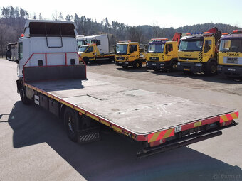 Spezialfahrzeug für Containertransporte IVECO 150E32 E6 - 8