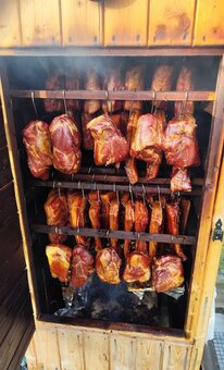 đ„ RĂ€ucherkammer aus Massivholz / bis zu 50 kg Fleisch / Str - 8
