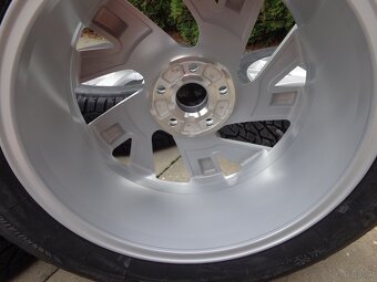 VW Tiguan neue Winterradsatz 235/55R18 - 8