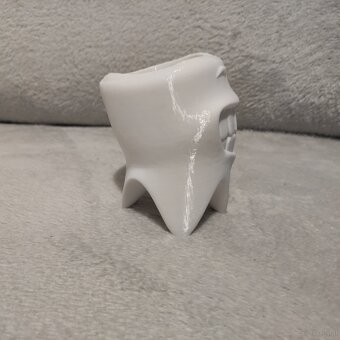 Zahnbürsten- und Hygiene-Ständer - 8