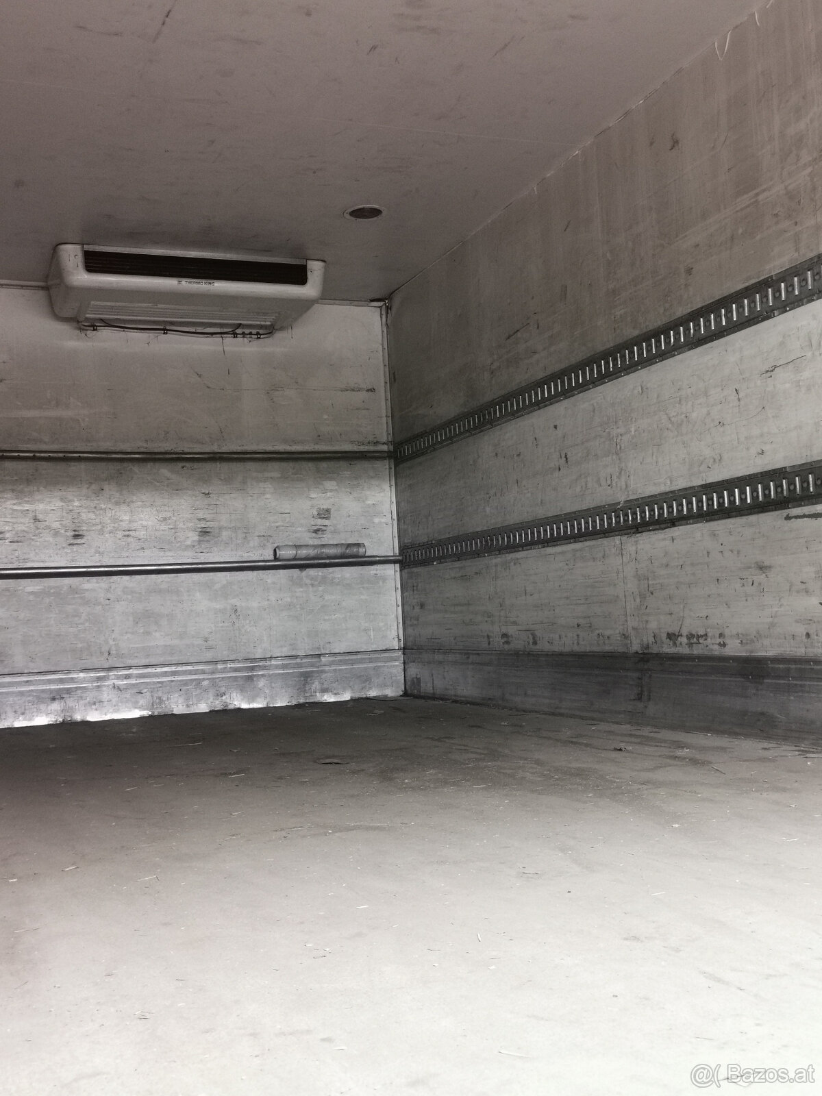 Zu verkaufen MAN LE 12.220 4x2 BL E3 Kastenwagen mit hydraul - 9