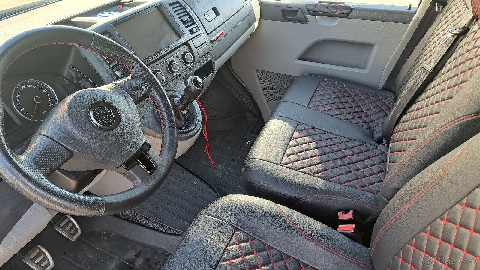 VW TRANSPORTER T5.1 BULLI EDITION - 9