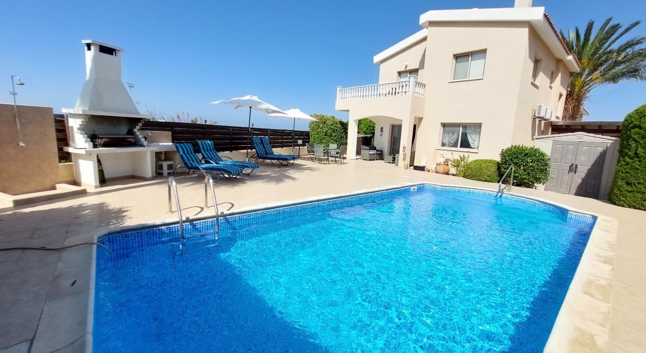 Freistehende Villa mit Pool in Paphos - 9