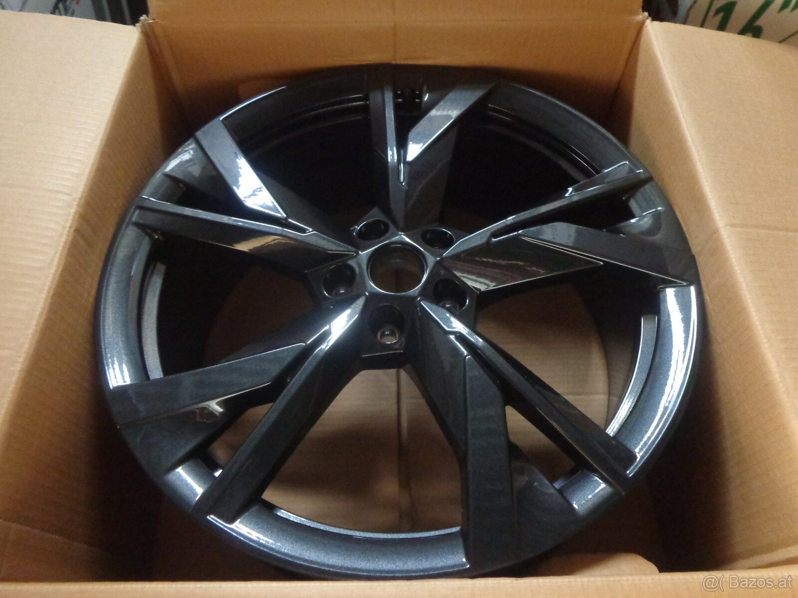 Skoda Elroq / Enyaq neue original alufelgensatz 8J + 9J R20 - 9