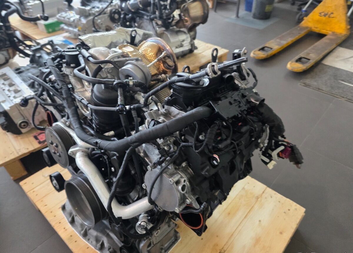 MOTOR CWG 3,0 TFSI / DLZ 3,0 TFSI AUDI - 9