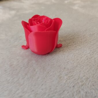 Sitzende Rose aus dem 3D-Druck – originelle Dekoration - 9