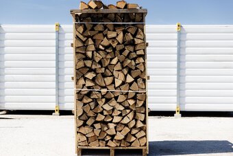 25,33,50 Brennholz,halb-/trocken Buche, Eiche Kiste 1,95 - 9