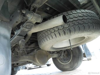 Nissan Navara 2,5 TDi 76kw original lack,ohne rost - 9