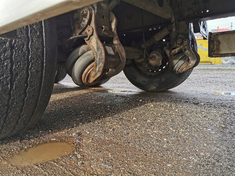 Pritschenauflieger mit Plane KRONE SD - 9