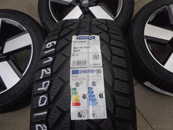 255/45R20  new Hyundai Santa Fe 2025+ Winterradsatz - 9