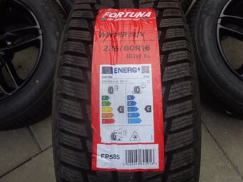 Hyundai Santa Fe / Kia Sportage nagelneue Winterradsatz 18" - 9