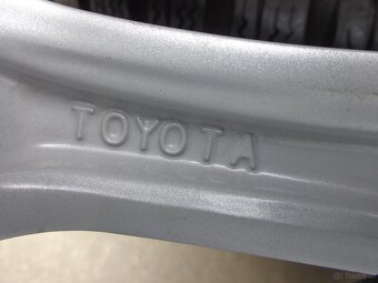 neuwertige winterradsatz für Toyota Corolla / Camry - 9