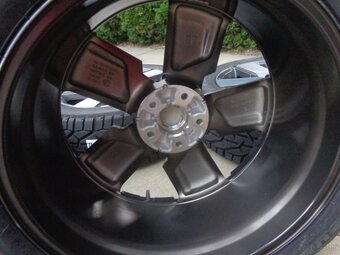 new Hyundai Santa Fe 2024+ neue Winterradsatz 255/45R20 - 9